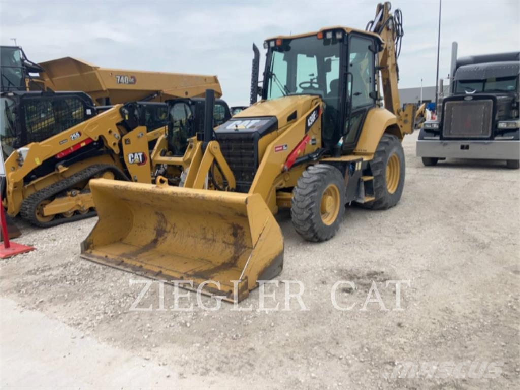 CAT 430F2ST Retroescavadeiras