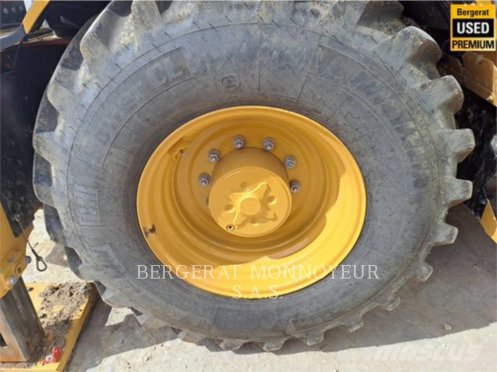 CAT 432 Εκσκαφείς Φορτωτές τύπου JCB