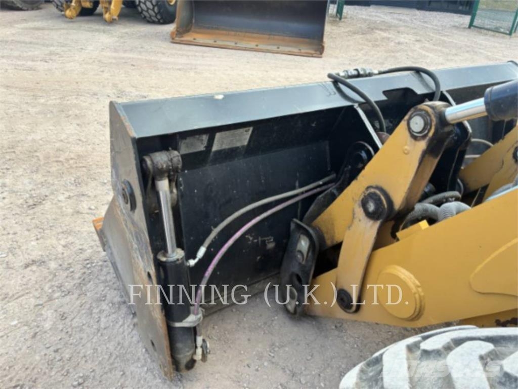 CAT 432 反铲装载机