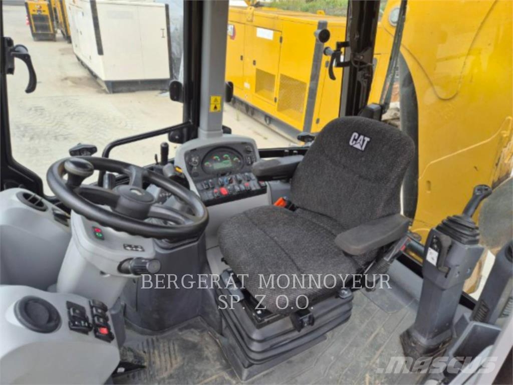 CAT 432F2 Terne