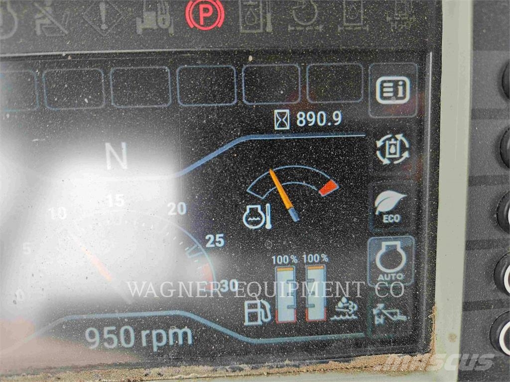 CAT 440 反鏟裝載機