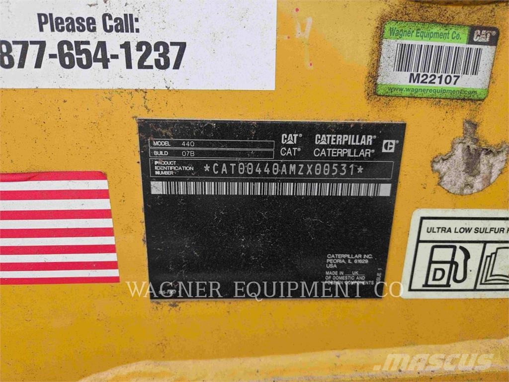 CAT 440 反鏟裝載機