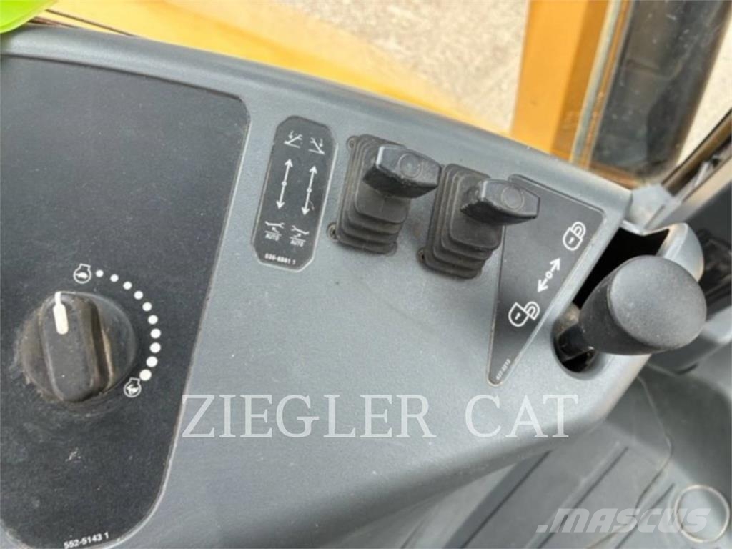 CAT 440 Εκσκαφείς Φορτωτές τύπου JCB