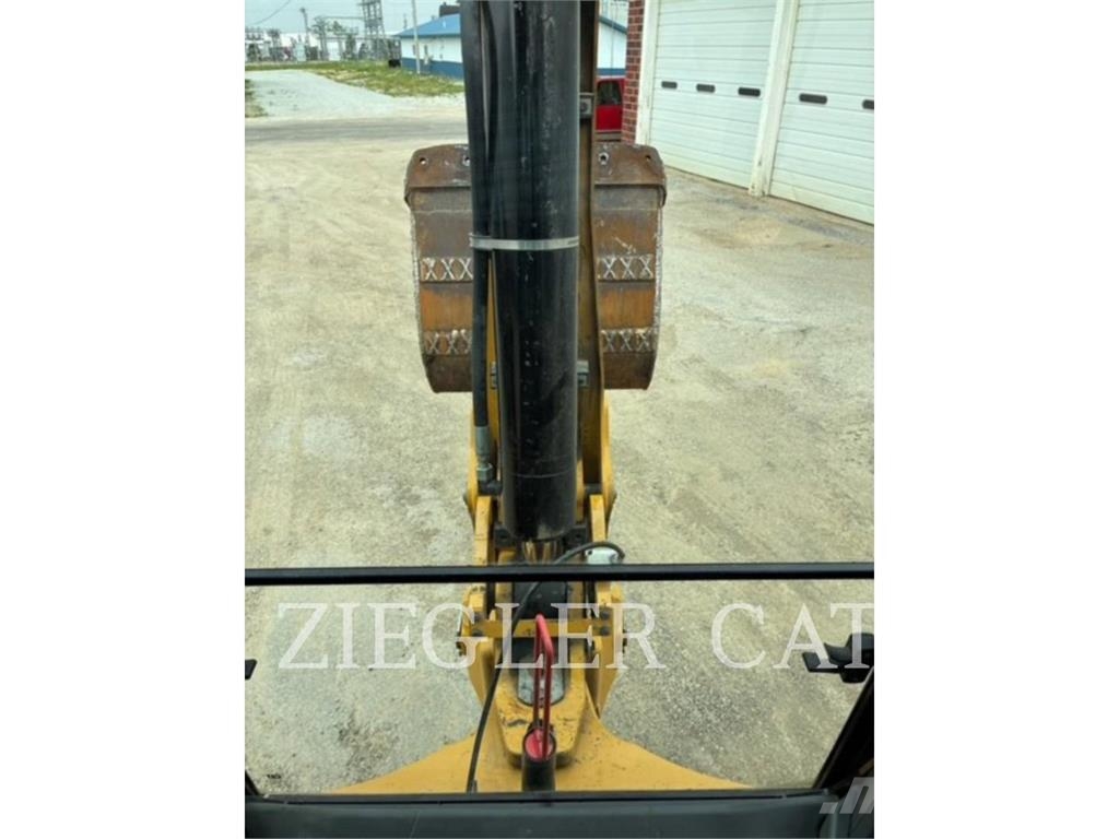 CAT 440 Εκσκαφείς Φορτωτές τύπου JCB