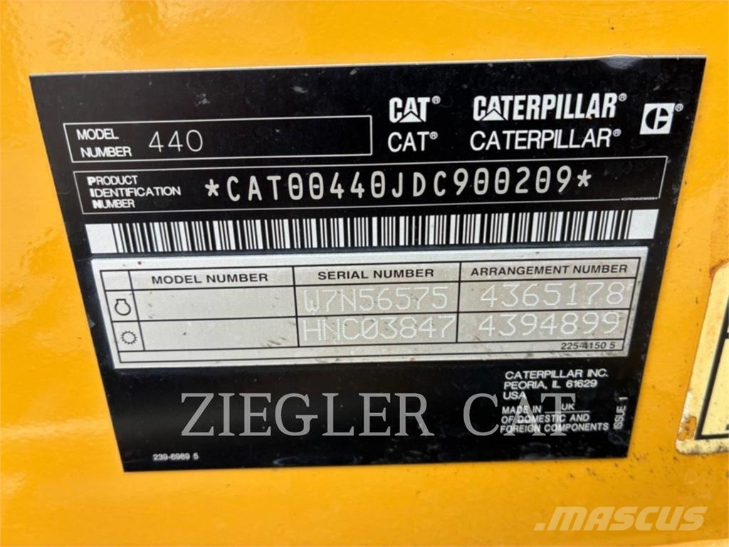 CAT 440 Εκσκαφείς Φορτωτές τύπου JCB