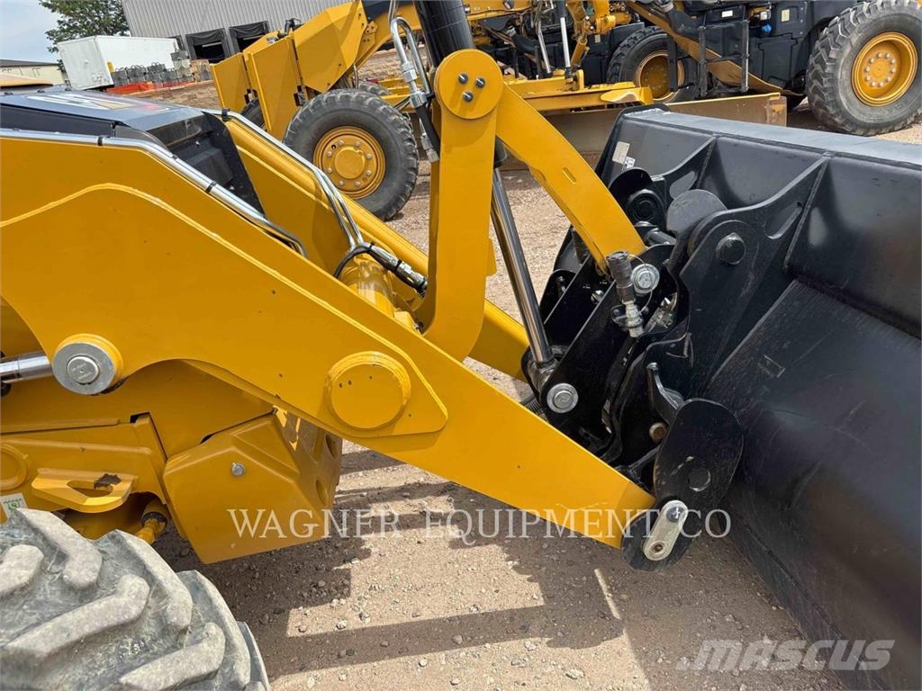 CAT 440 Baggerlader