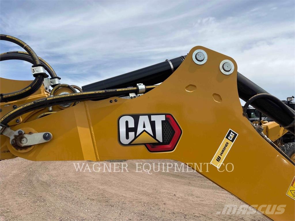 CAT 440 Baggerlader