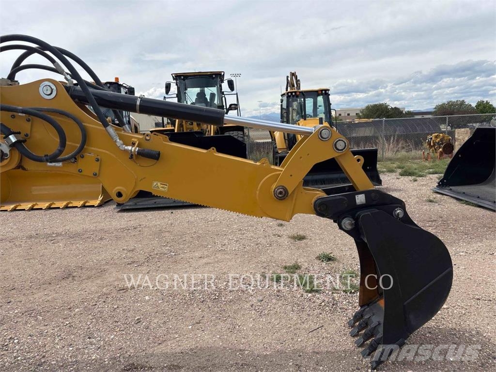 CAT 440 Baggerlader