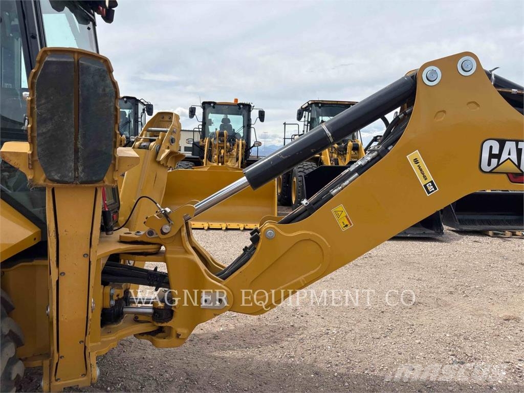 CAT 440 Baggerlader
