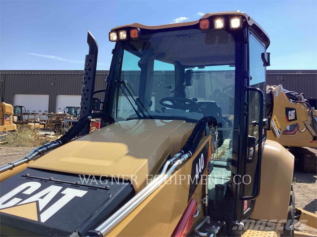 CAT 440 Rendegravere