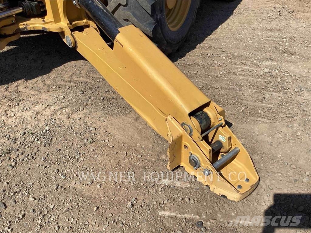 CAT 440 Rendegravere