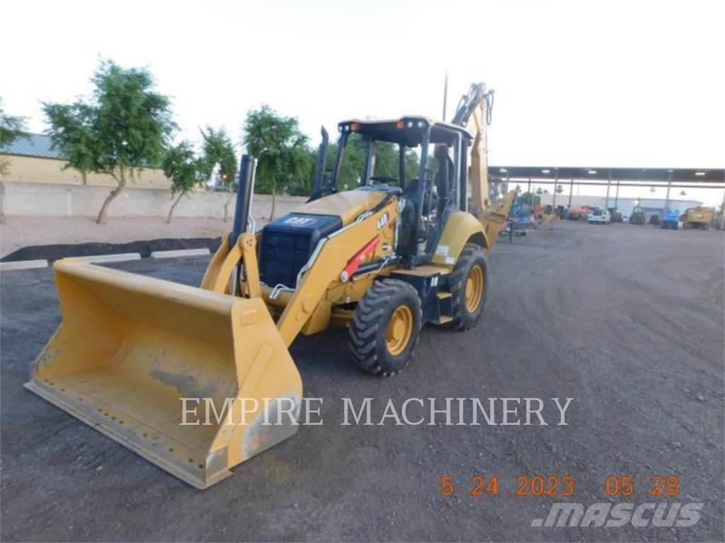 CAT 440-07L4EO لوادر ذات جرافات عكسية
