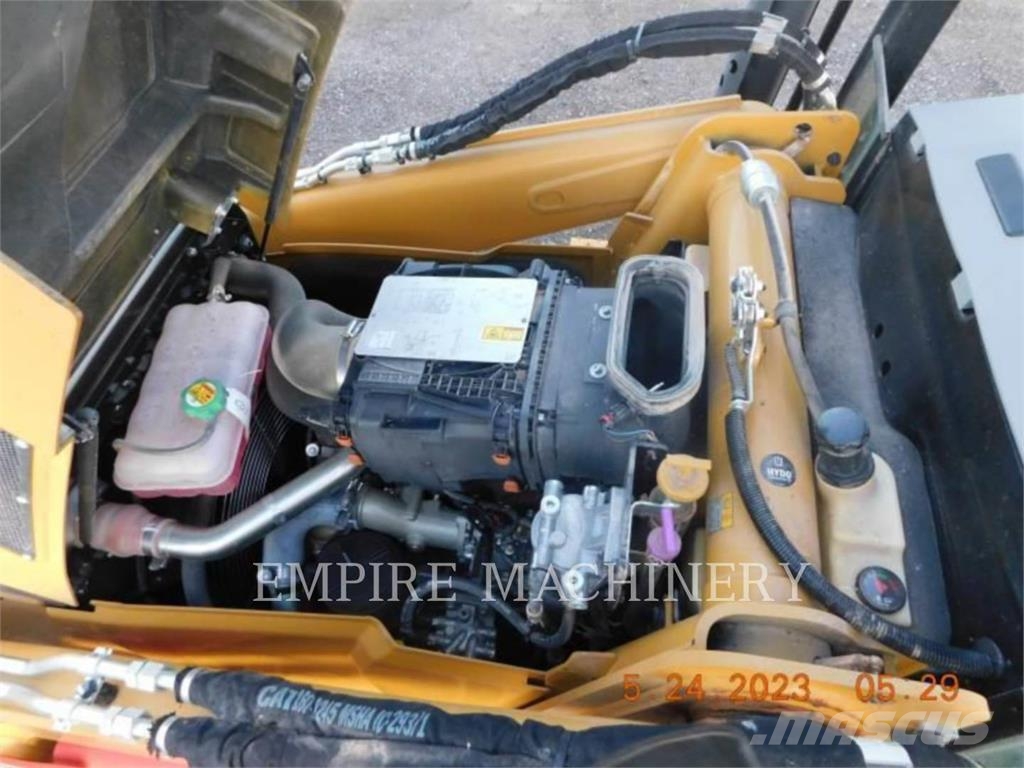 CAT 440-07L4EO لوادر ذات جرافات عكسية