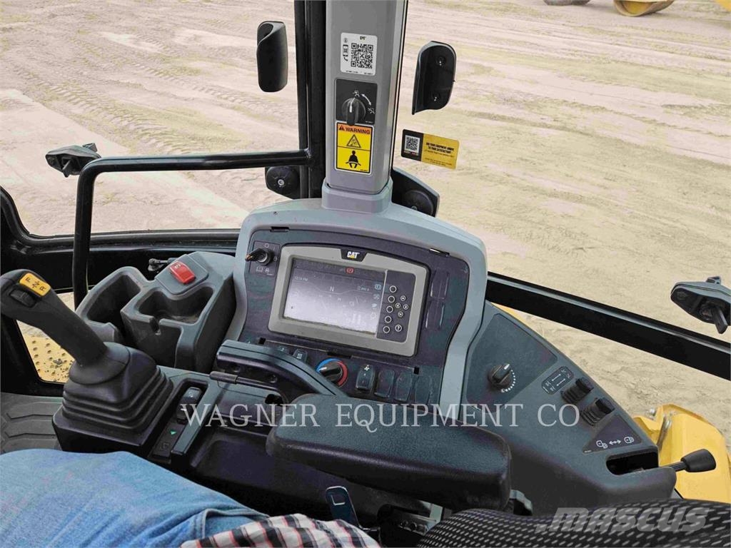 CAT 44007 Baggerlader