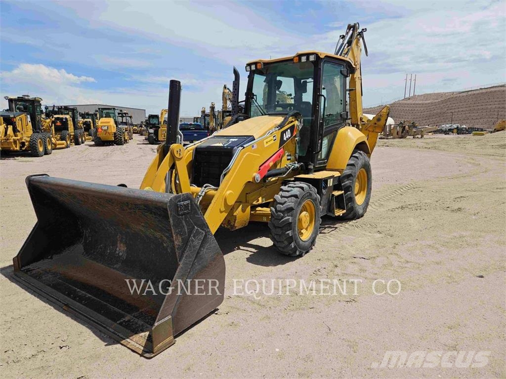CAT 44007 Traktorgravere