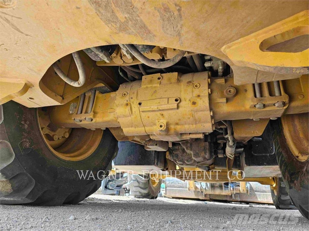 CAT 44007 Traktorgravere