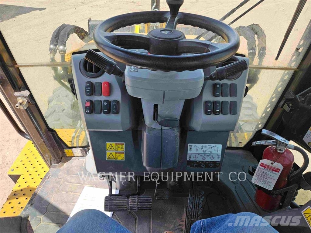 CAT 44007 Traktorgravere