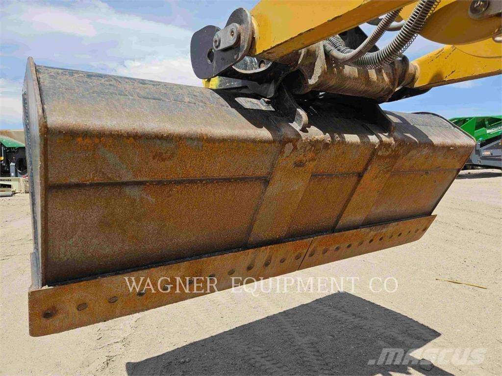 CAT 44007 Traktorgravere