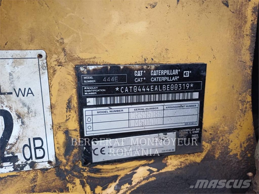 CAT 444E Rovokopači