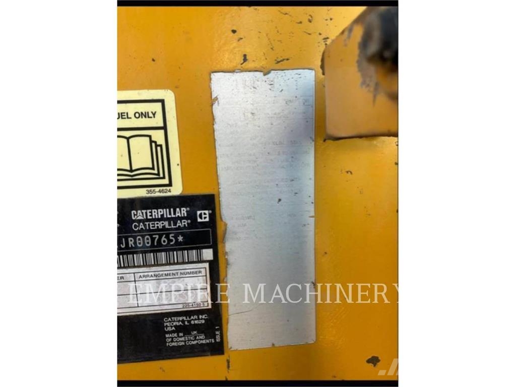 CAT 450F 4EOMP لوادر ذات جرافات عكسية