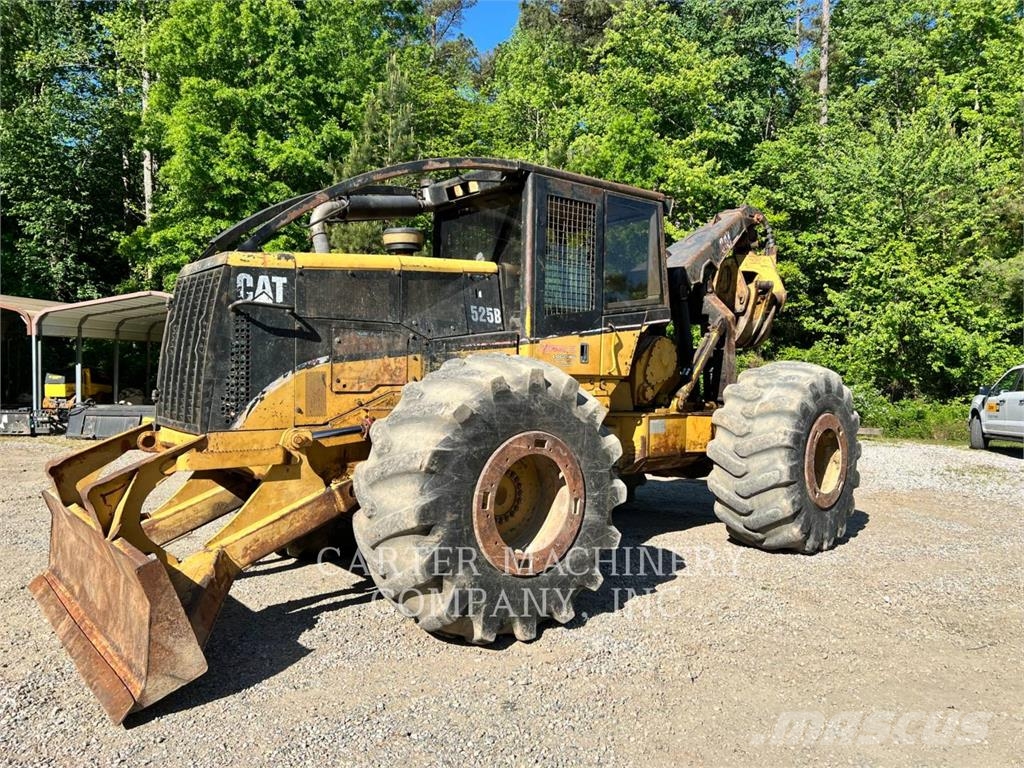 CAT 525B 集材機