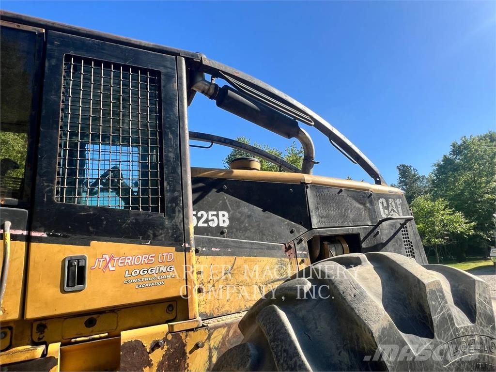 CAT 525B 集材機