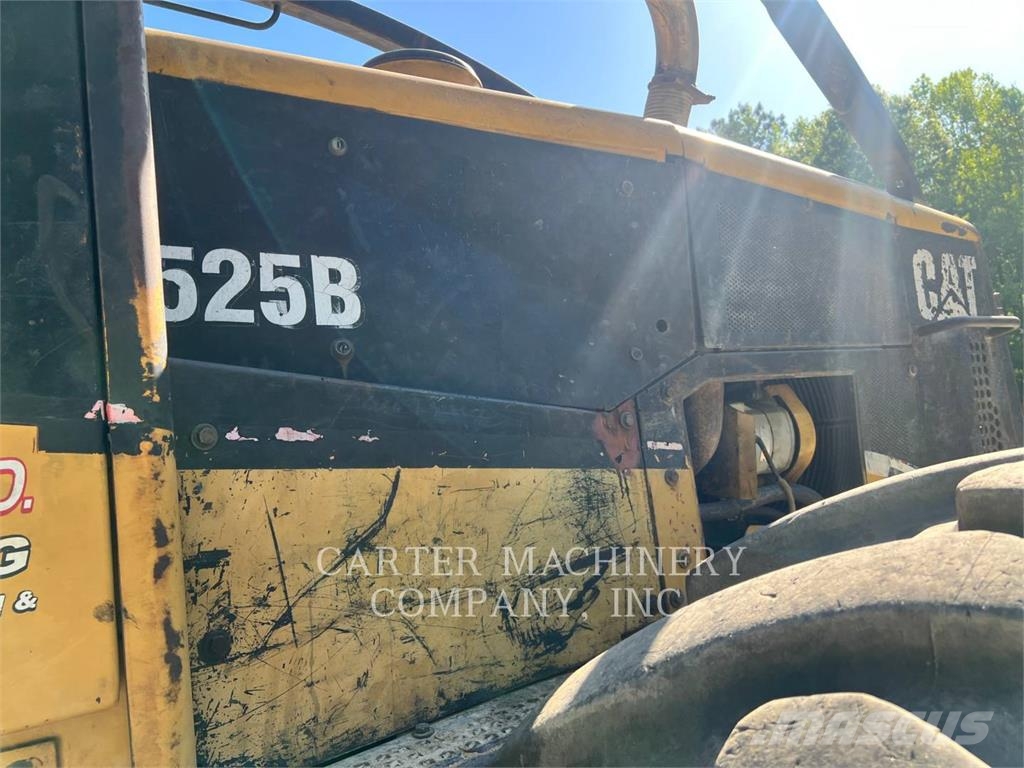 CAT 525B 集材機