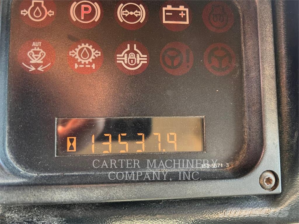 CAT 525B 集材機