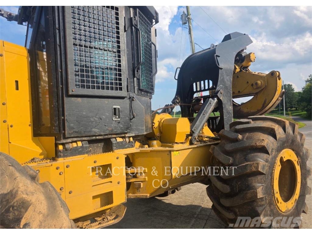 CAT 525D 林業用曳引機