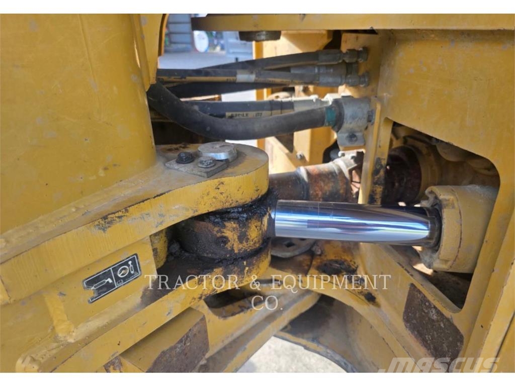 CAT 525D 林業用曳引機