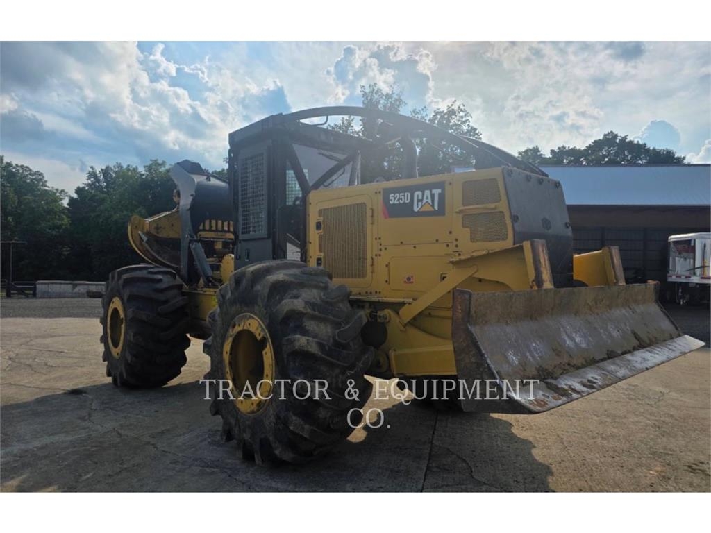 CAT 525D 林業用曳引機