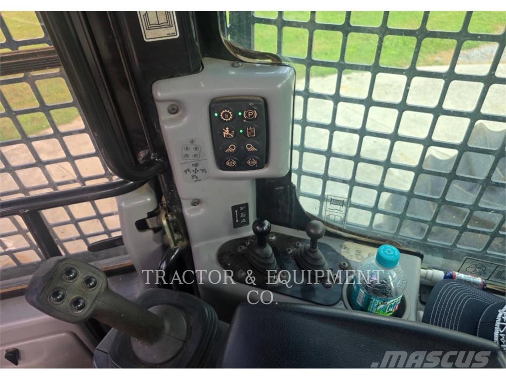 CAT 525D 林業用曳引機