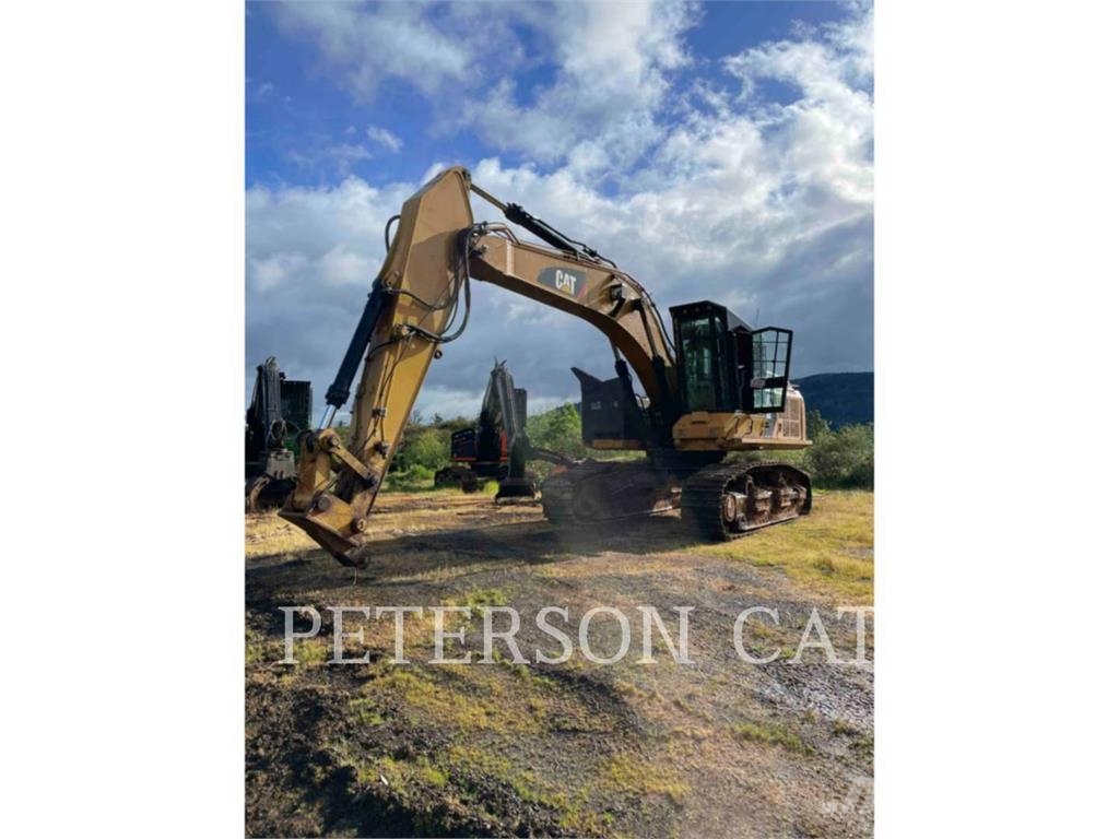 CAT 568FM RB 履带挖掘机
