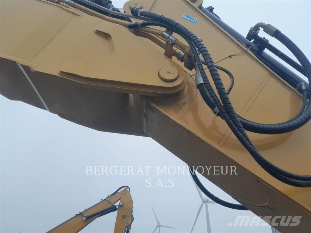 CAT 6015B Escavadeiras de esteiras