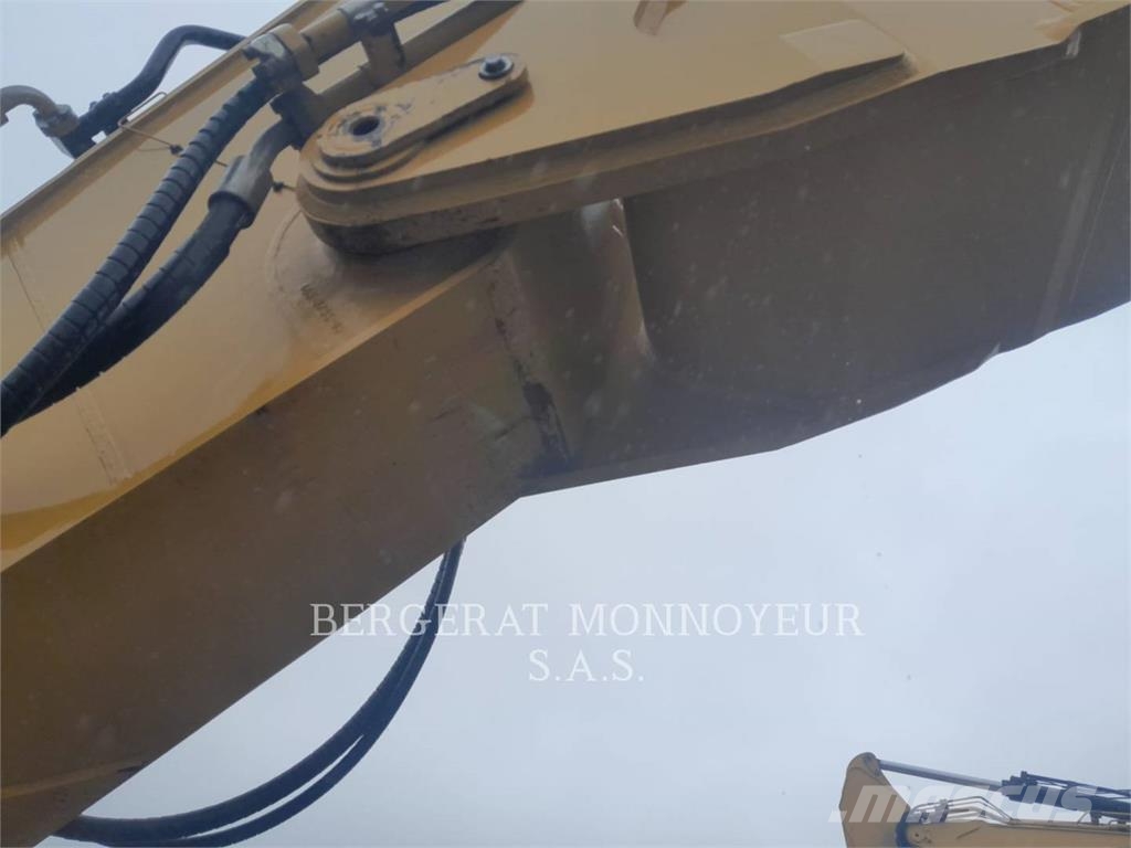 CAT 6015B Escavadeiras de esteiras
