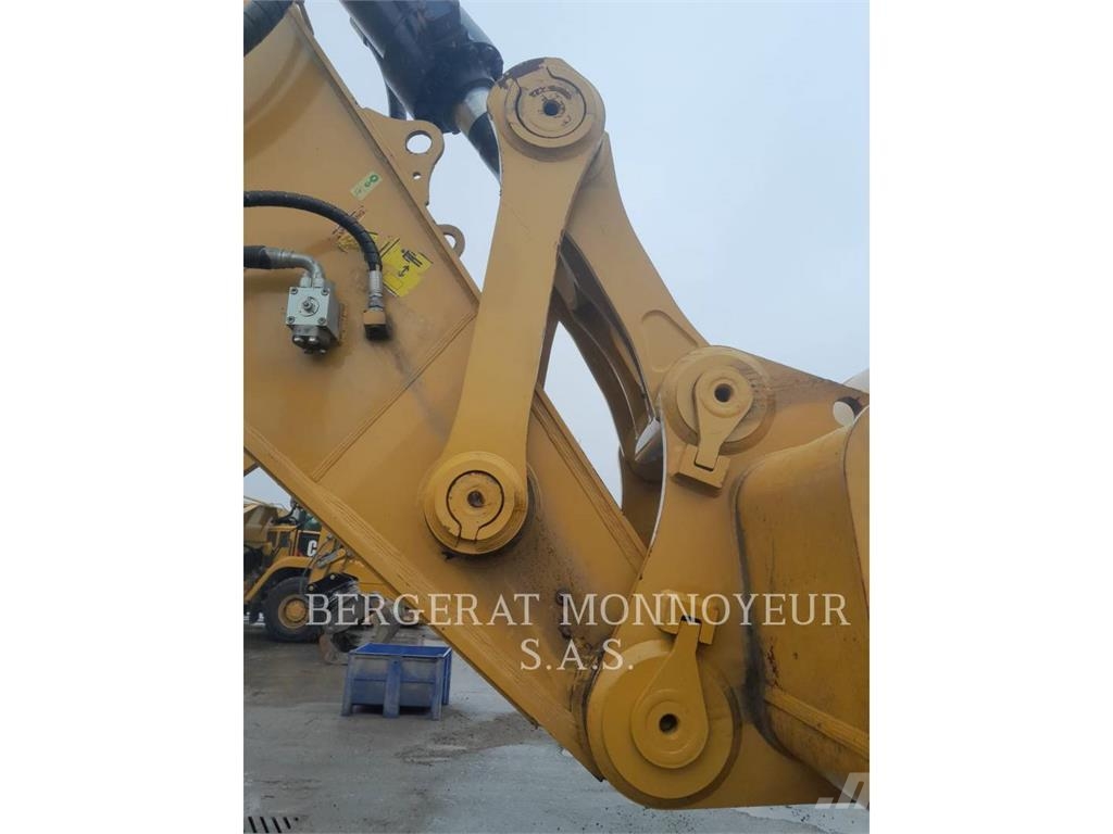 CAT 6015B Escavadeiras de esteiras