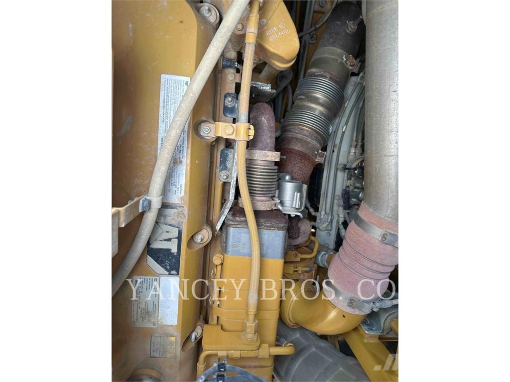CAT 621 Scrapers