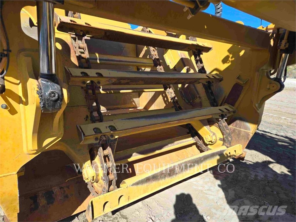 CAT 62311 Scrapers
