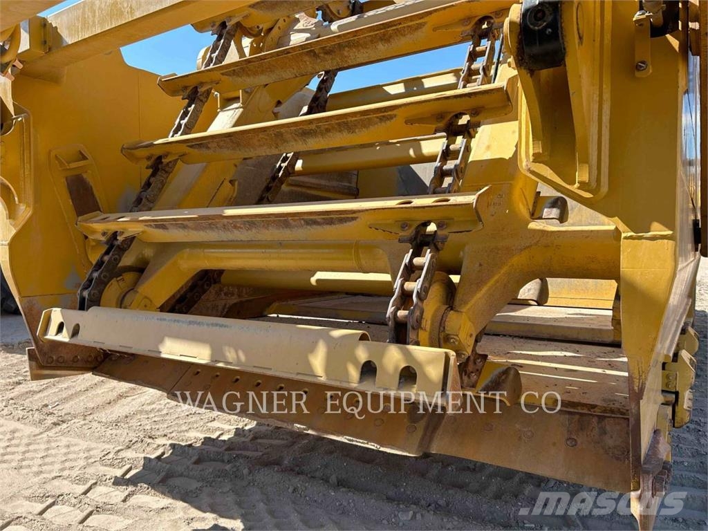 CAT 62311 Földnyesők (szkréperek)