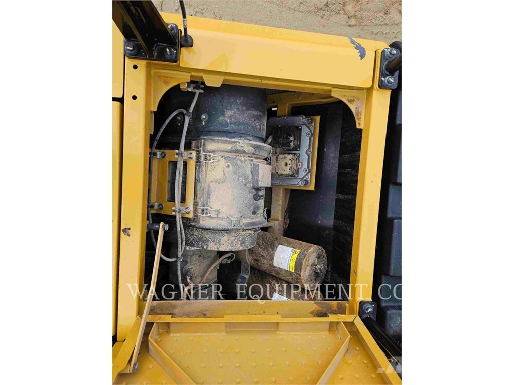 CAT 62311 Földnyesők (szkréperek)