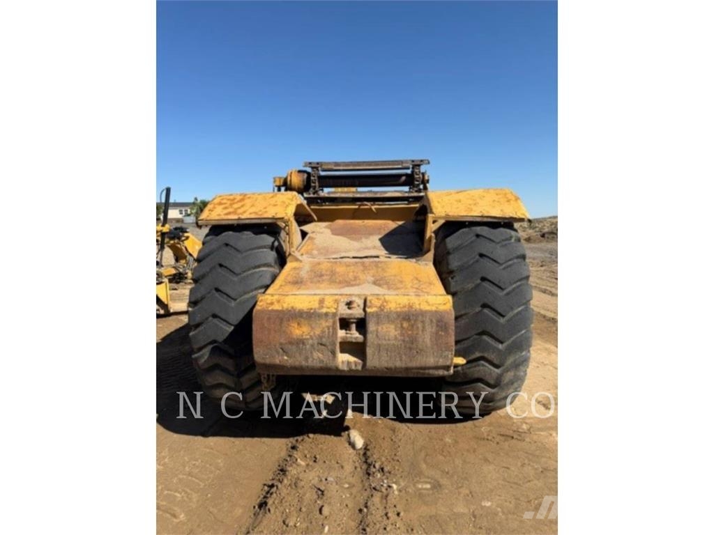 CAT 623B Strgalci
