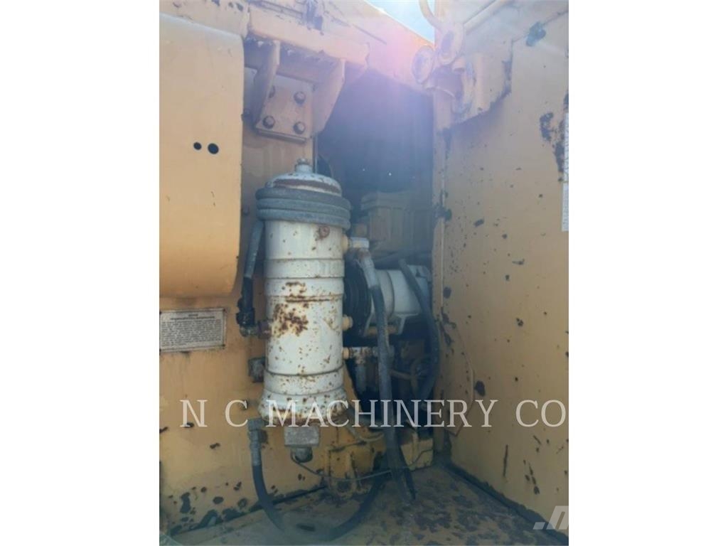 CAT 623B Strgalci