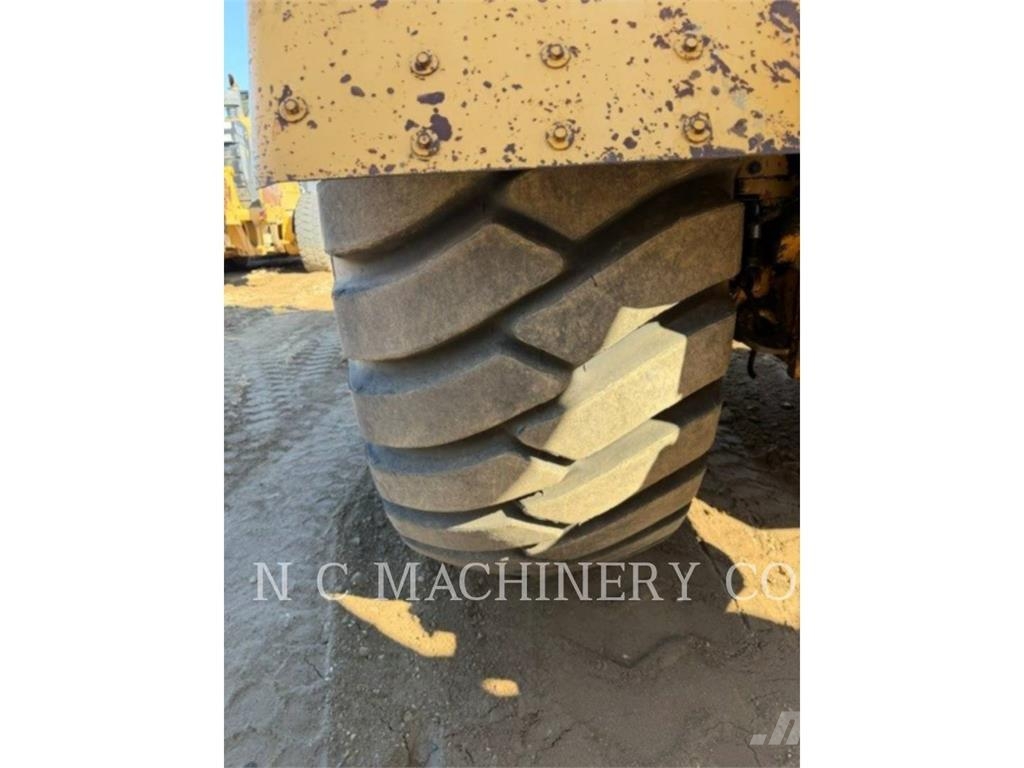 CAT 623B Strgalci