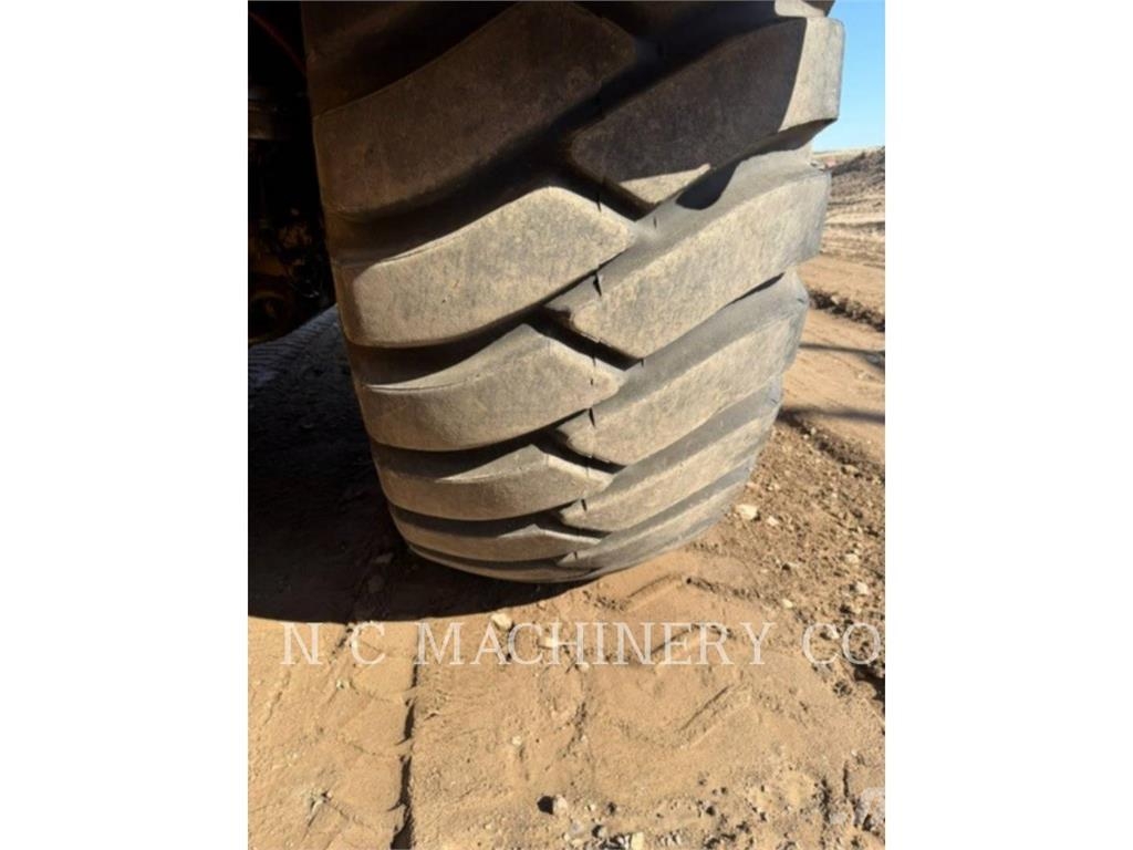 CAT 623B Strgalci
