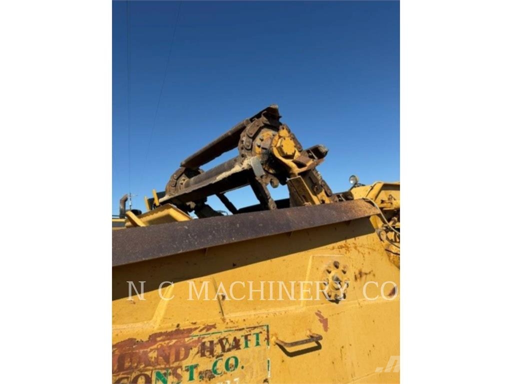 CAT 623B Strgalci