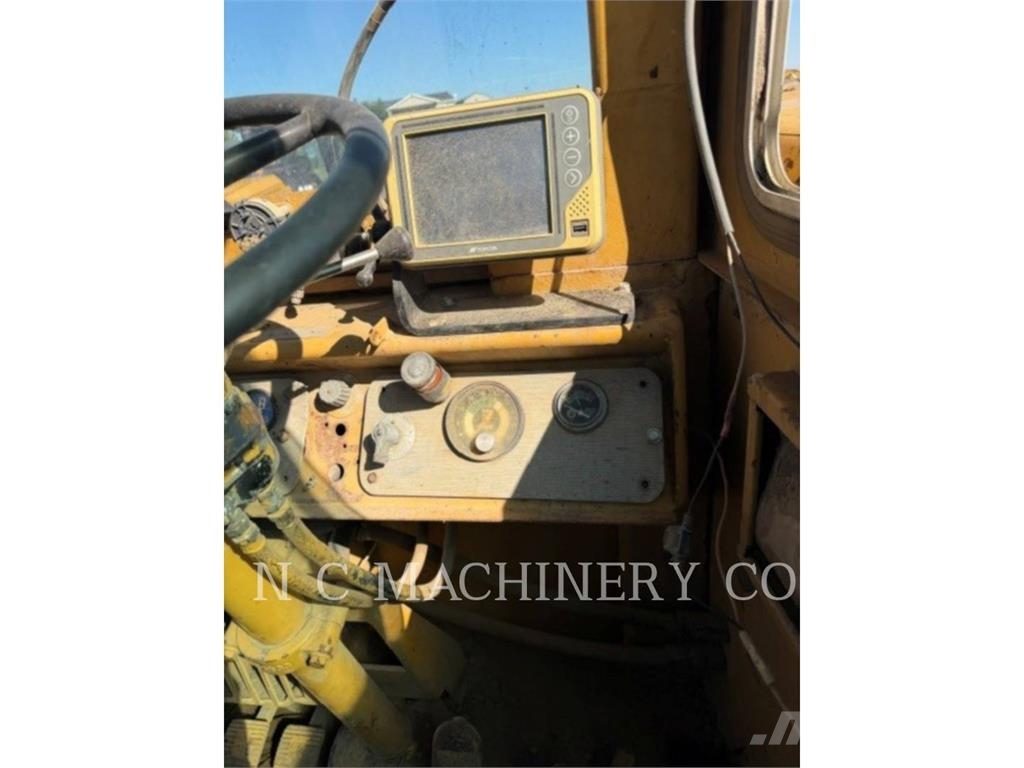 CAT 623B Strgalci