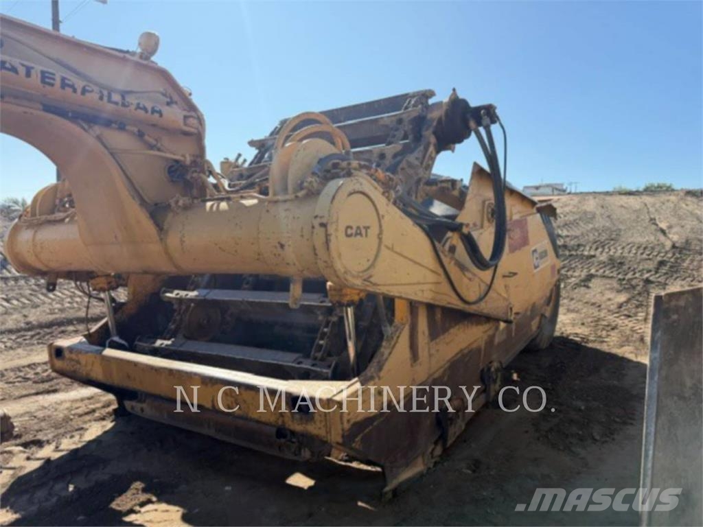 CAT 623B Strgalci
