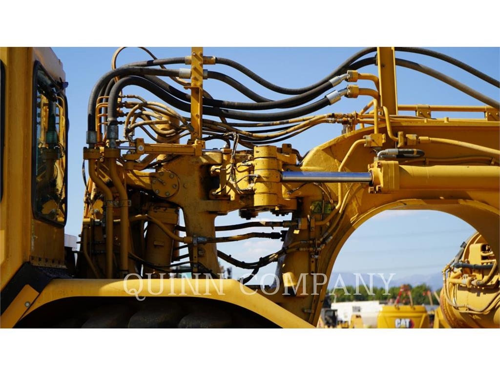 CAT 623G Kaabitsad