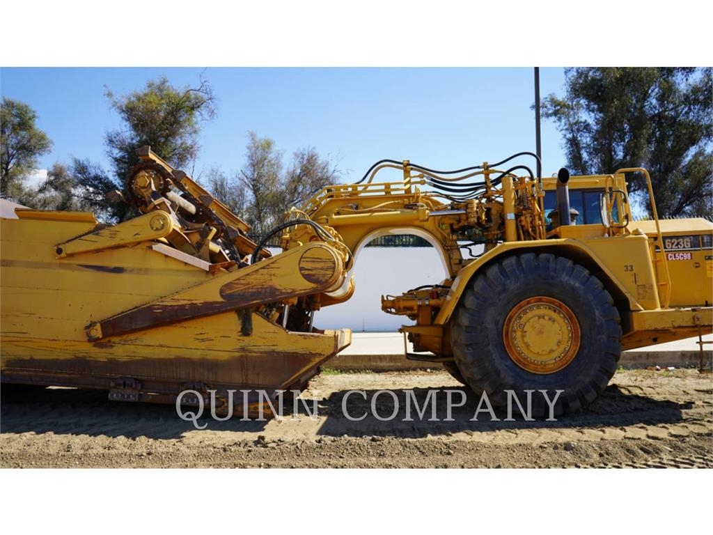 CAT 623G Kaabitsad