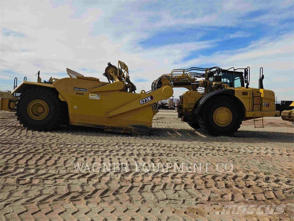 CAT 623K Kaabitsad